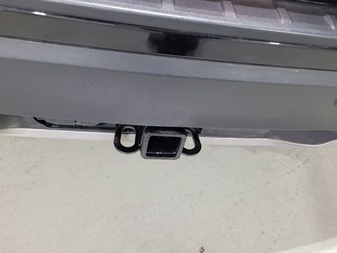 Used 2022 Ford Explorer XLT image 65