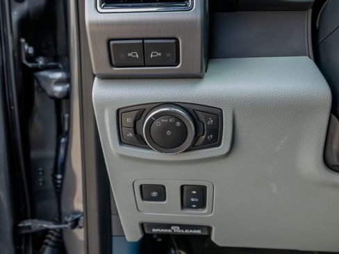 Used 2022 Ford F450 Limited w/ FX4 Off-Road Package image 22