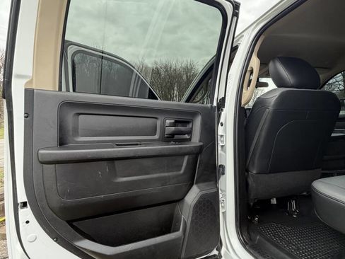 Used 2020 RAM 5500 Tradesman w/ Chrome Appearance Group image 54