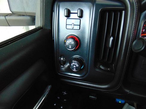 Used 2015 GMC Sierra 1500 SLE w/ SLE Value Package image 12