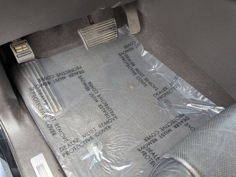 Used 2019 Cadillac Escalade Luxury image 18