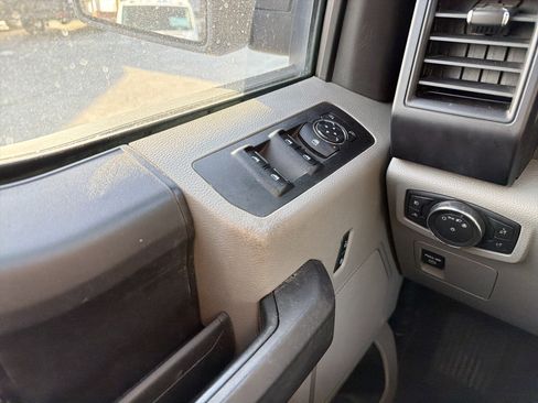 Used 2017 Ford F150 XL w/ Equipment Group 101A Mid image 23