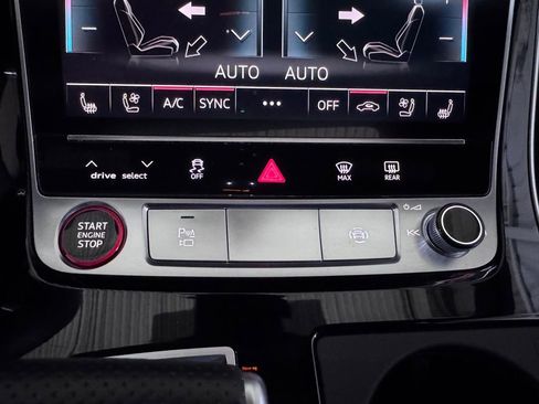 Used 2024 Audi SQ8 Premium Plus AWD/4WD image 39