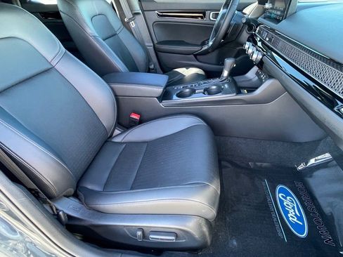 Used 2024 Honda Civic Sport Touring image 11