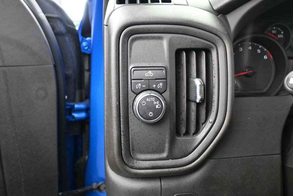 Used 2024 Chevrolet Silverado 1500 Custom RWD image 16