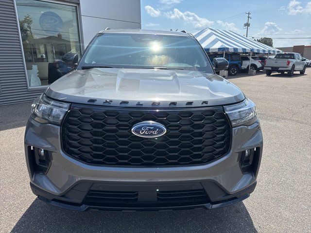 New 2026 Ford Explorer ST-Line AWD/4WD image 3