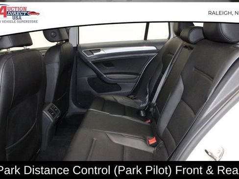 Used 2017 Volkswagen Golf Alltrack SE image 14