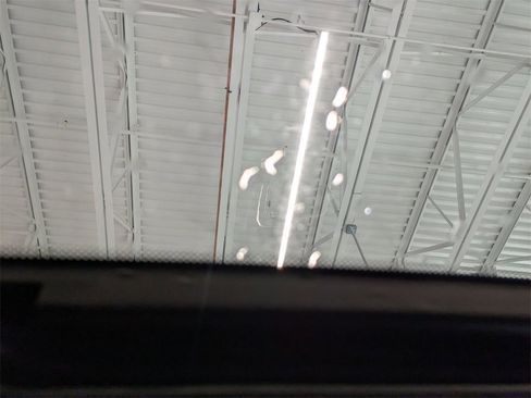 Used 2025 BMW X5 xDrive50e image 30