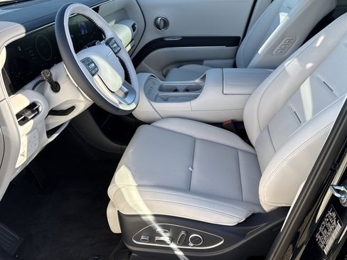 Used 2026 Hyundai Palisade Calligraphy image 5