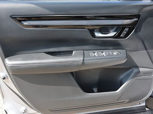 Used 2023 Honda CR-V Sport Touring image 10