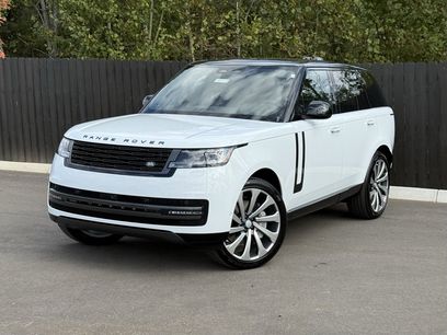 New 2025 Land Rover Range Rover SE