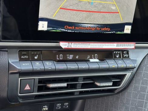 Used 2026 Toyota Camry XLE FWD image 19