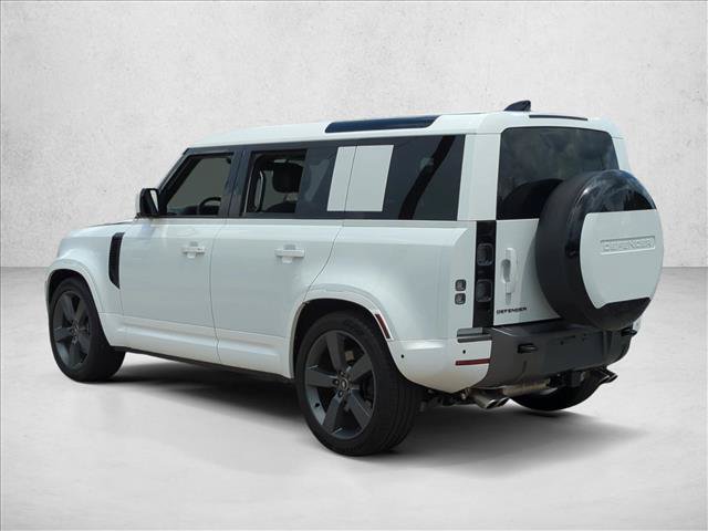 Used 2025 Land Rover Defender 110 V8 AWD/4WD image 8