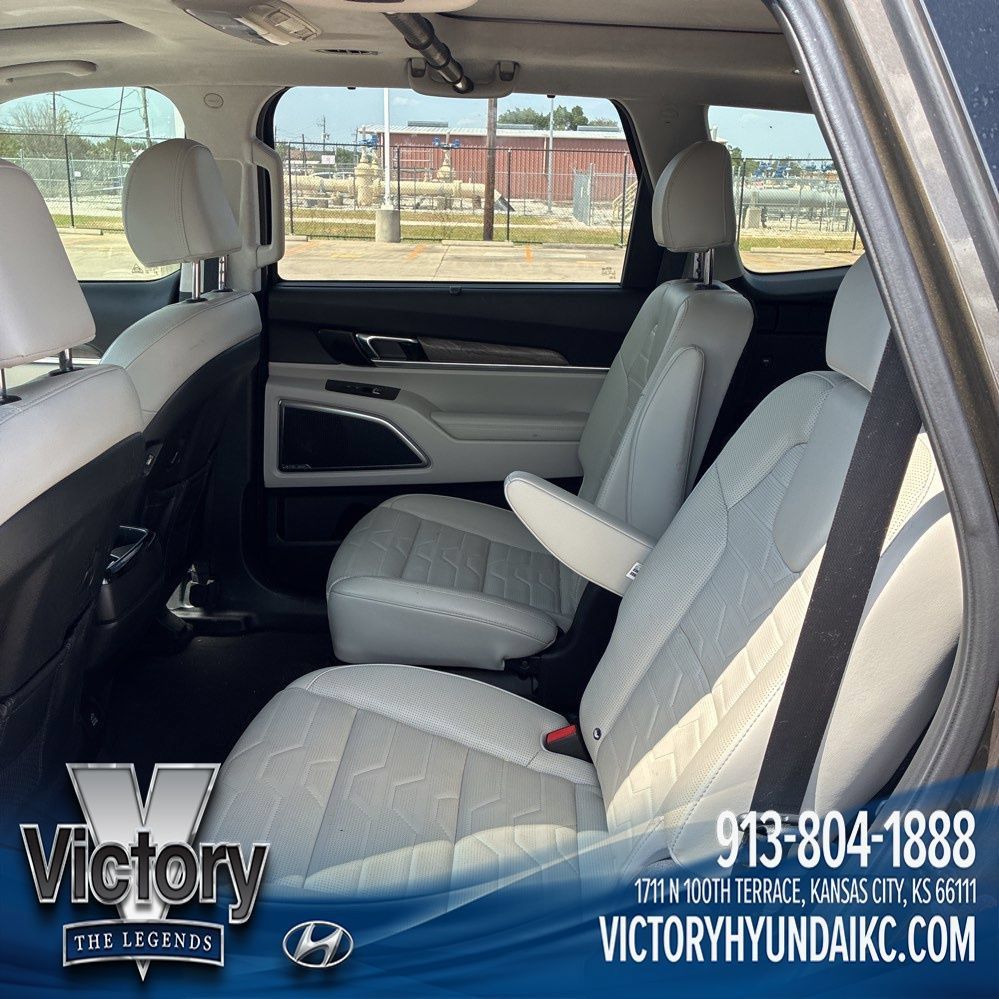 Used 2020 Kia Telluride SX w/ SX Prestige Package AWD/4WD image 11