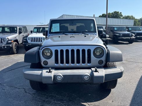 Used 2017 Jeep Wrangler Sport w/ Trailer Tow Group AWD/4WD image 2