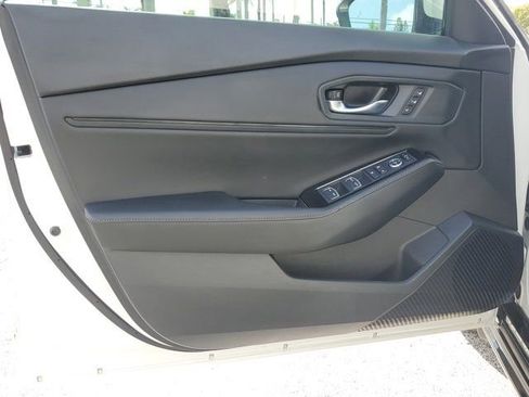 Used 2023 Honda Accord Touring image 18