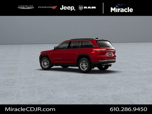 New 2026 Jeep Grand Cherokee Laredo X image 4