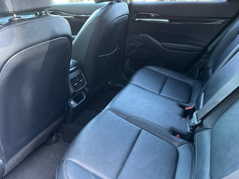 Certified 2022 Kia Seltos SX w/ Sunroof Package AWD/4WD image 15
