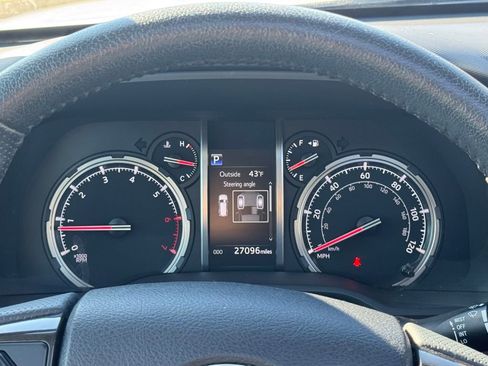 Used 2020 Toyota 4Runner SR5 image 26