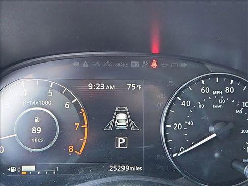 Certified 2023 Nissan Kicks SV image 14