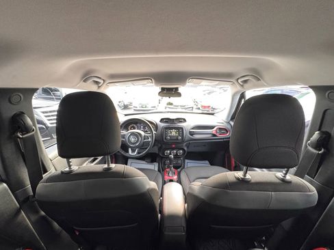 Used 2016 Jeep Renegade Trailhawk image 18