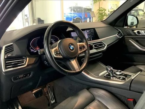 Used 2022 BMW X5 xDrive40i w/ M Sport Package AWD/4WD image 14
