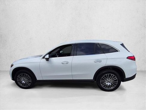 Certified 2026 Mercedes-Benz GLC 300 4MATIC image 9