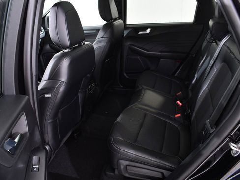 New 2026 Ford Escape SE w/ Class II Trailer Tow Package image 16