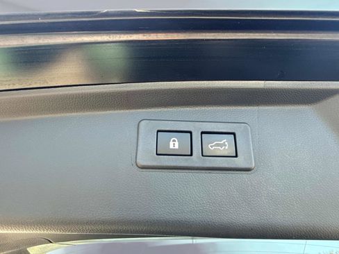 Used 2024 Subaru Outback Premium image 13