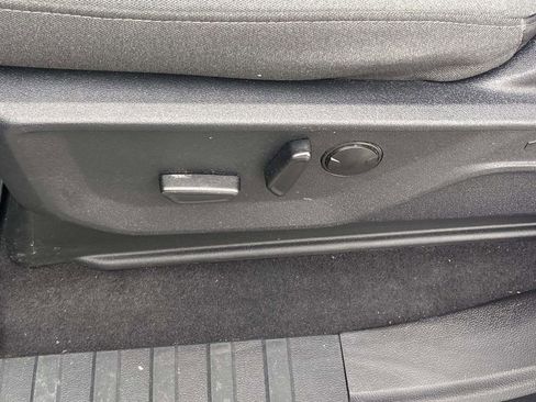 Used 2023 Ford F150 XLT w/ Equipment Group 302A High image 17