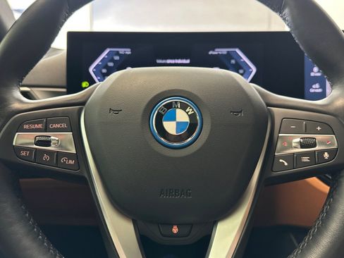 Used 2023 BMW i4 eDrive40 w/ Premium Package RWD image 10
