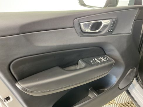 Used 2024 Volvo XC60 B5 Core AWD/4WD image 17