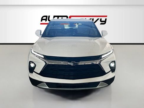 Used 2024 Chevrolet Blazer LT w/ Convenience Package FWD image 2