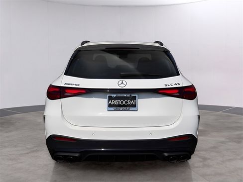 Certified 2025 Mercedes-Benz GLC 43 AMG 4MATIC image 8