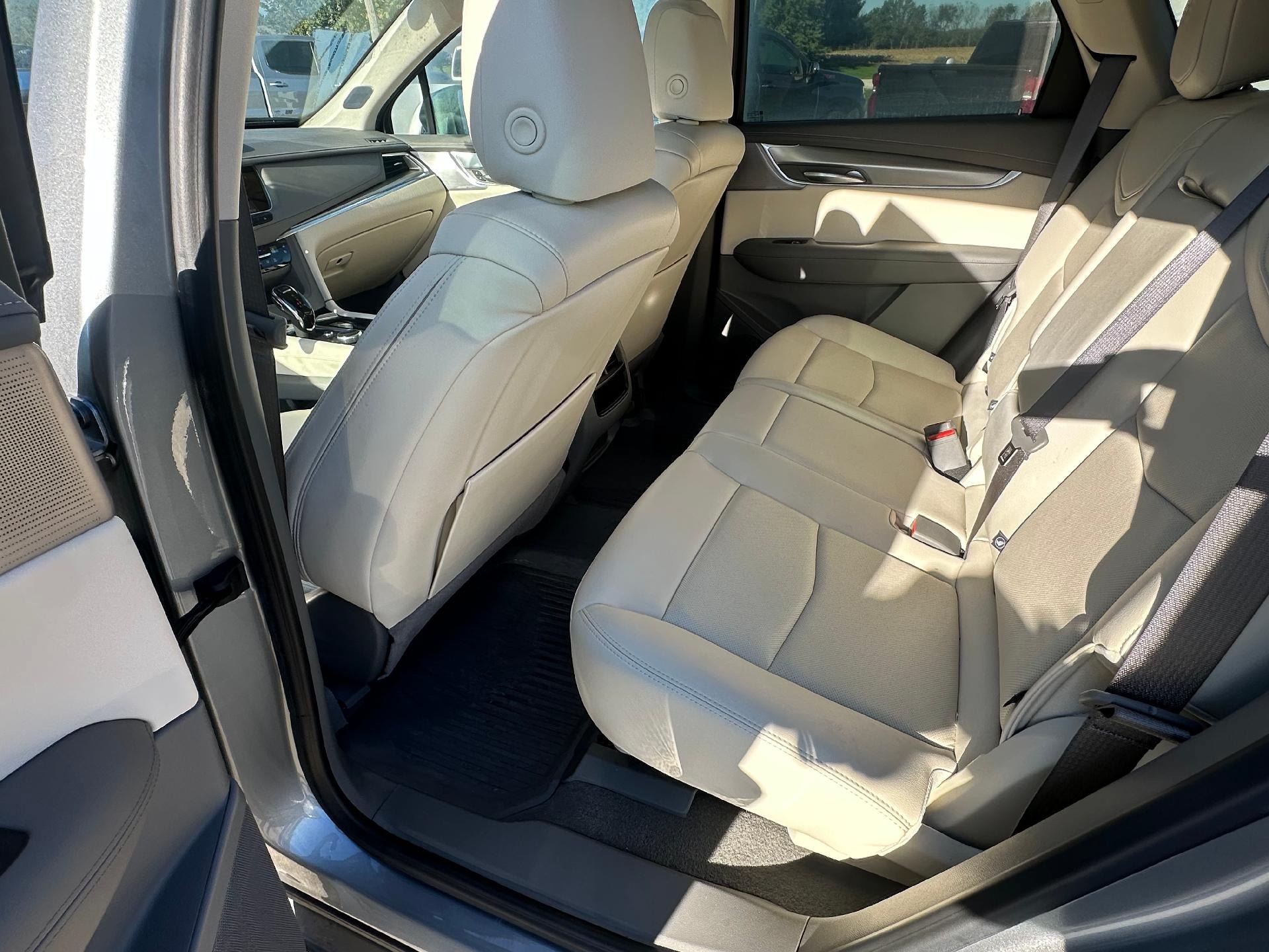 Used 2025 Cadillac XT5 Premium Luxury AWD/4WD image 14