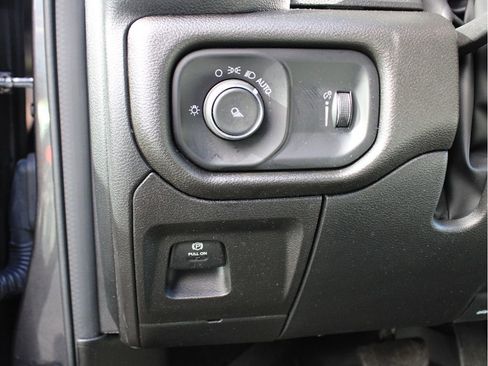 Certified 2023 RAM 1500 Big Horn AWD/4WD image 15