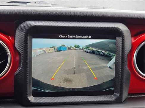 Used 2019 Jeep Wrangler Unlimited Rubicon AWD/4WD image 12