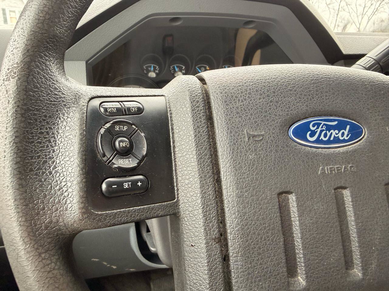 Used 2016 Ford F550 2WD Regular Cab Super Duty image 17