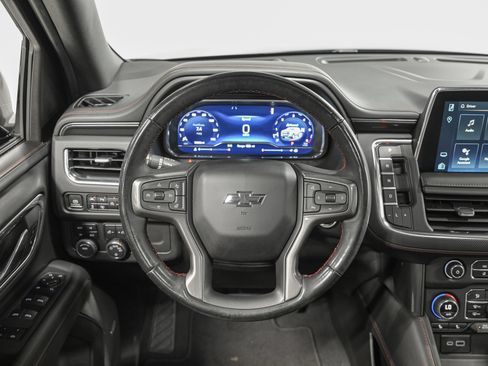 Used 2024 Chevrolet Suburban RST w/ Luxury Package AWD/4WD image 17