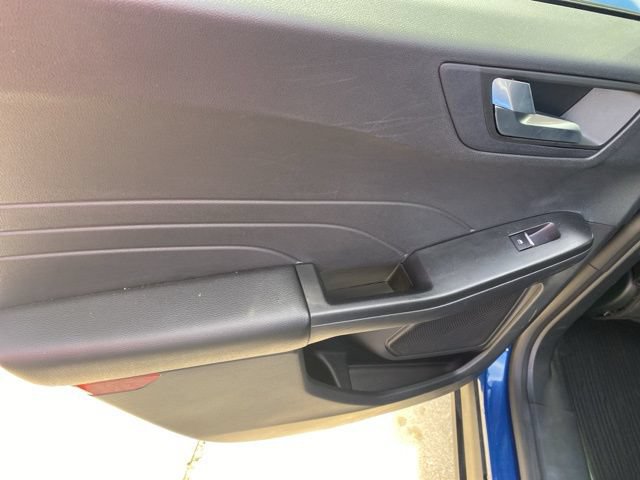 Used 2022 Ford Escape SEL w/ Technology Package FWD image 12
