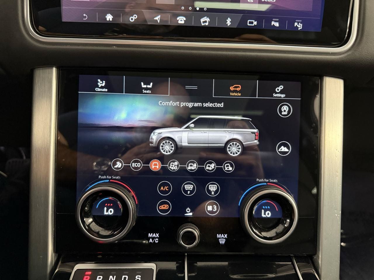 Used 2019 Land Rover Range Rover Long Wheelbase Supercharged AWD/4WD image 18