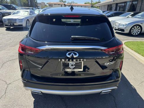 Used 2019 INFINITI QX50 Luxe FWD image 5