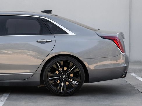 Used 2018 Cadillac CT6 Platinum AWD/4WD image 18