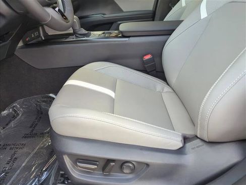 New 2026 Toyota Camry SE image 12