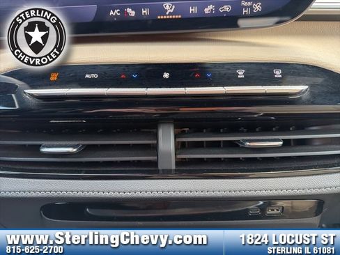 Used 2025 Buick Enclave Preferred image 23