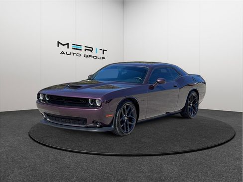 Used 2020 Dodge Challenger R/T w/ Blacktop Package image 4