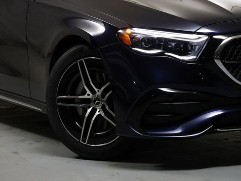 New 2026 Mercedes-Benz E 350 4MATIC Sedan image 3