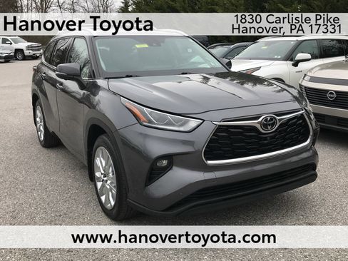 Used 2024 Toyota Highlander Limited image 1