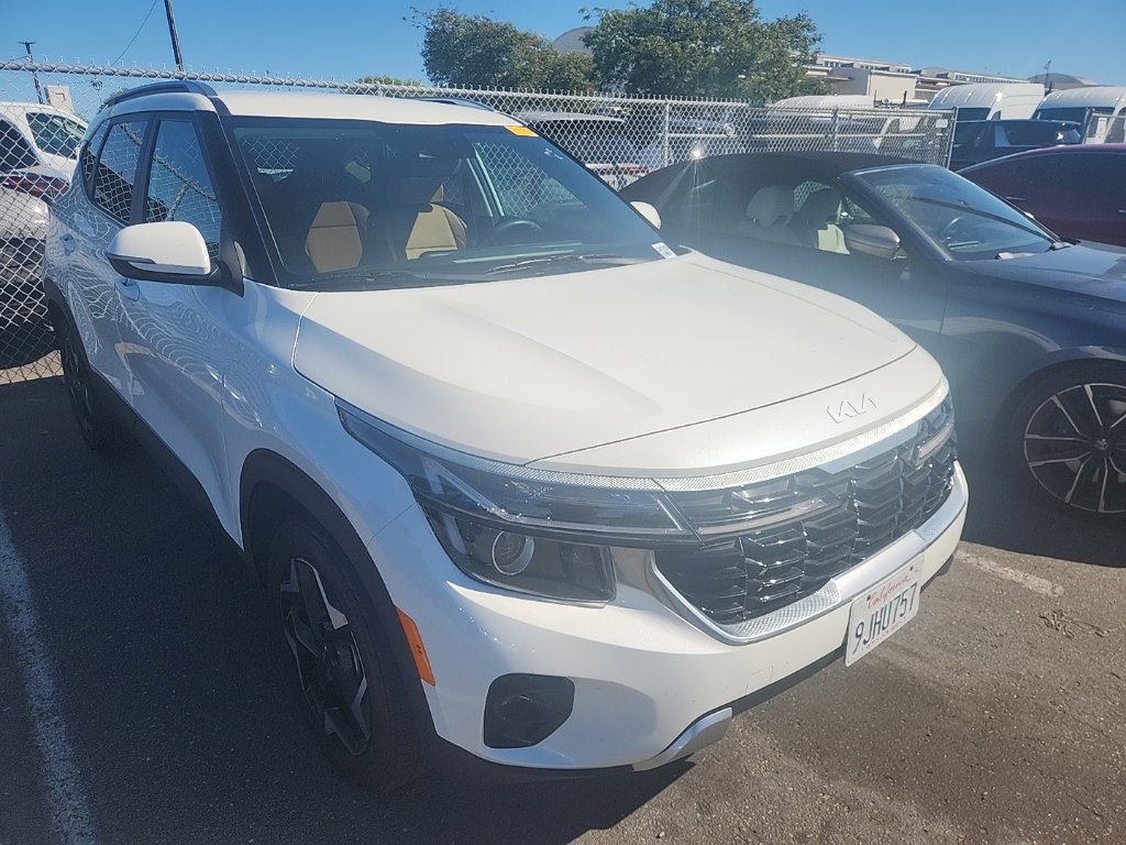 Certified 2024 Kia Seltos EX FWD image 1