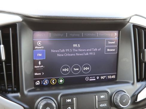 Used 2024 GMC Terrain SLT image 3